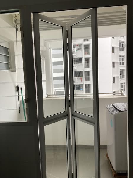 288C Compassvale Crescent, 288C Compassvale Crescent, 3 Bedrooms, 1,001 sqft, HDB Flat For Rent, by Betty Ma, 500191853 - Balcony - PropertyGuru.com.sg