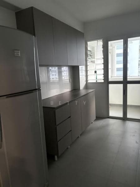 288C Compassvale Crescent, 288C Compassvale Crescent, Hougang / Punggol / Sengkang, 3 Bedrooms, 1,001 sqft, HDB Flat For Rent, by Betty Ma, 500191853 - Kitchen - PropertyGuru.com.sg