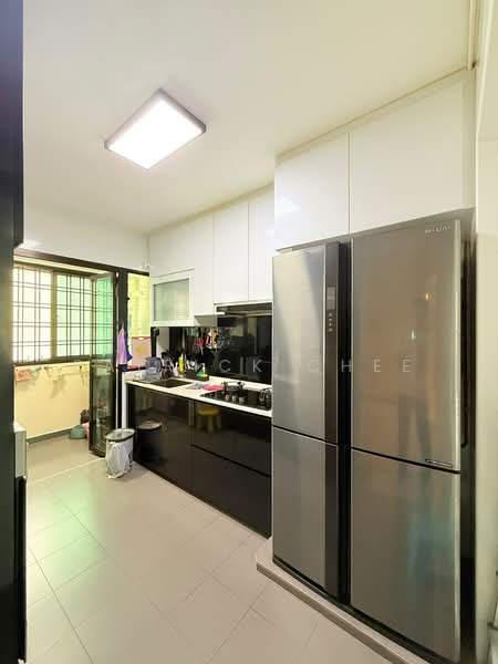 418C Fernvale Link, 418C Fernvale Link, 3 Bedrooms, 1,012 sqft, HDB Flat For Sale, by Patrick Chee, 500191863 - Kitchen - PropertyGuru.com.sg