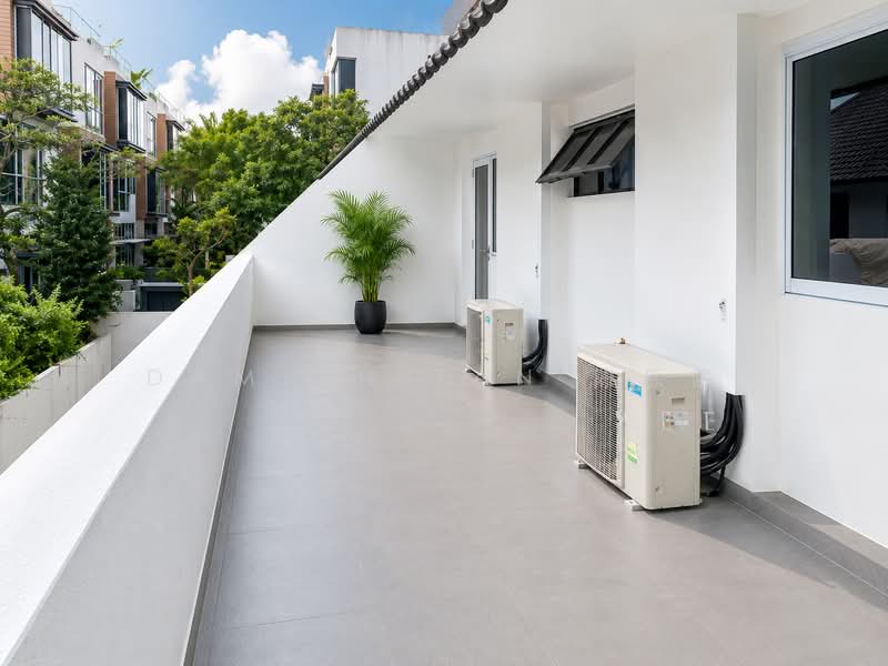 ⭐️RARE BIG SEMI-D WITH 14M WIDE FRONTAGE NEAR NAMLY PRECINCT!⭐️MINS WALK TO BUS STOPS & AMENITIES⭐️, Jalan Haji Alias Sixth Avenue Namly Lim Tai See Allamanda Coronation Ming Teck Park Greenleaf Jelita Tenang Istimewa Tan Boon Chong Moonbeam Mount Sinai Henry Park Holland Grove Kebaya Ampang Siantan Lantana Lotus Lasia Lily Maple Oak Cypress Redwood, 5 Bedrooms, 3,850 sqft, Semi-Detached House For Sale, by Damian Tan 陈係赈, 500191876 - Exterior - PropertyGuru.com.sg