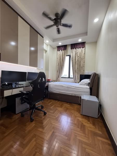 Regent Heights, 50 Bukit Batok East Avenue 5, 3 Bedrooms, 1,173 sqft, Condominium For Rent, by Jolie Wong, 500191901 - Bedroom - PropertyGuru.com.sg