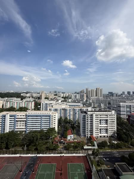 Regent Heights, 50 Bukit Batok East Avenue 5, 3 Bedrooms, 1,173 sqft, Condominium For Rent, by Jolie Wong, 500191901 - Exterior - PropertyGuru.com.sg