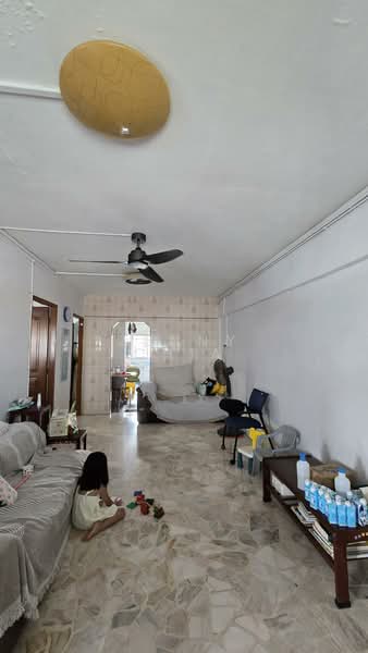 301 Hougang Avenue 5, 301 Hougang Avenue 5, 2 Bedrooms, 797 sqft, HDB Flat For Rent, by Jenny Chia, 500191912 - Living Room - PropertyGuru.com.sg