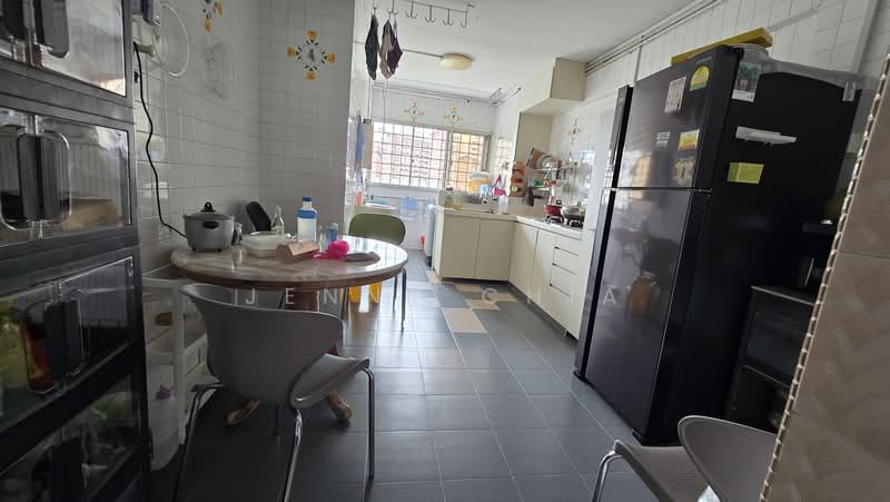 301 Hougang Avenue 5, 301 Hougang Avenue 5, 2 Bedrooms, 797 sqft, HDB Flat For Rent, by Jenny Chia, 500191912 - Kitchen - PropertyGuru.com.sg