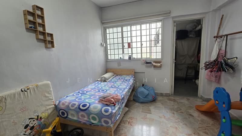 301 Hougang Avenue 5, 301 Hougang Avenue 5, 2 Bedrooms, 797 sqft, HDB Flat For Rent, by Jenny Chia, 500191912 - Bedroom - PropertyGuru.com.sg