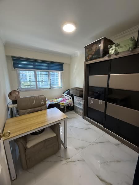 162A Rivervale Crescent, 162A Rivervale Crescent, 3 Bedrooms, 1,001 sqft, HDB Flat For Sale, by Jasen Tan, 500191921 - Bedroom - PropertyGuru.com.sg