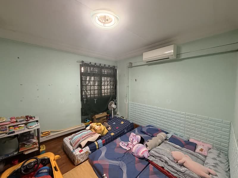 642 Jurong West Street 61, 642 Jurong West Street 61, 3 Bedrooms, 1,076 sqft, HDB Flat For Sale, by Matt Xu Tao, 500191927 - Bedroom - PropertyGuru.com.sg