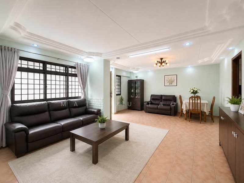 642 Jurong West Street 61, 642 Jurong West Street 61, 3 Bedrooms, 1,076 sqft, HDB Flat For Sale, by Matt Xu Tao, 500191927 - Living Room - PropertyGuru.com.sg
