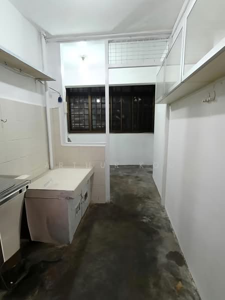 52 Lorong 6 Toa Payoh, 52 Lorong 6 Toa Payoh, 1 Bedroom, 463 sqft, HDB Flat For Sale, by Arthur Koo, 500191928 - Kitchen - PropertyGuru.com.sg