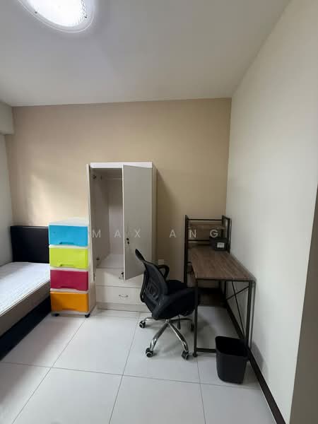 78 Lorong Limau, 78 Lorong Limau, Room Rental, 200 sqft, HDB Flat For Rent, by Max Ang, 500191929 - Bedroom - PropertyGuru.com.sg