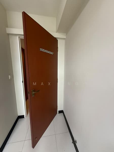 78 Lorong Limau, 78 Lorong Limau, Room Rental, 200 sqft, HDB Flat For Rent, by Max Ang, 500191929 - Entrance - PropertyGuru.com.sg
