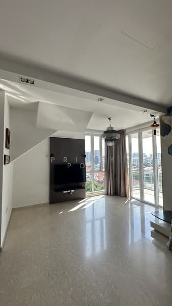 Parc Elegance, 15 Telok Kurau Road, 4 Bedrooms, 1,765 sqft, Condominium For Sale, by Prissy Poh, 500191935 - Living Room - PropertyGuru.com.sg