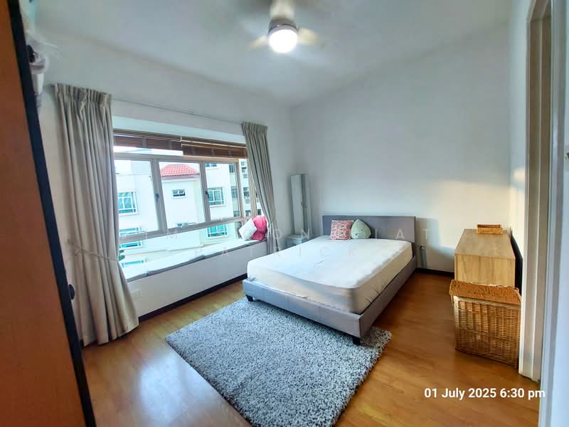 Costa Rhu, 3 Rhu Cross, 2 Bedrooms, 990 sqft, Condominium For Rent, by Lim Soon Kiat Patrick, 500191945 - Bedroom - PropertyGuru.com.sg