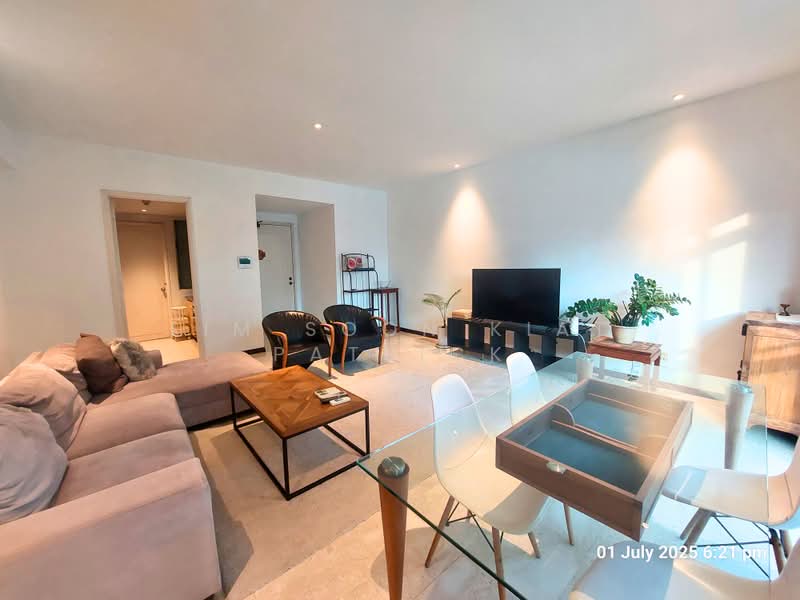 Costa Rhu, 3 Rhu Cross, 2 Bedrooms, 990 sqft, Condominium For Rent, by Lim Soon Kiat Patrick, 500191945 - Living Room - PropertyGuru.com.sg