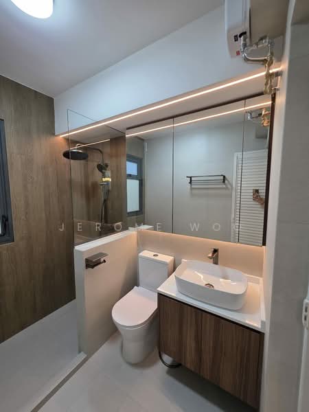 673A Edgefield Plains, 673A Edgefield Plains, 2 Bedrooms, 700 sqft, HDB Flat For Sale, by Jerome Woo, 500191951 - Bathroom - PropertyGuru.com.sg