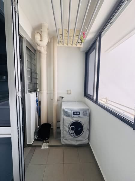 878A Tampines Avenue 8, 878A Tampines Avenue 8, 2 Bedrooms, 742 sqft, HDB Flat For Rent, by Chris Tang 邓佩芬, 500191956 - Balcony - PropertyGuru.com.sg