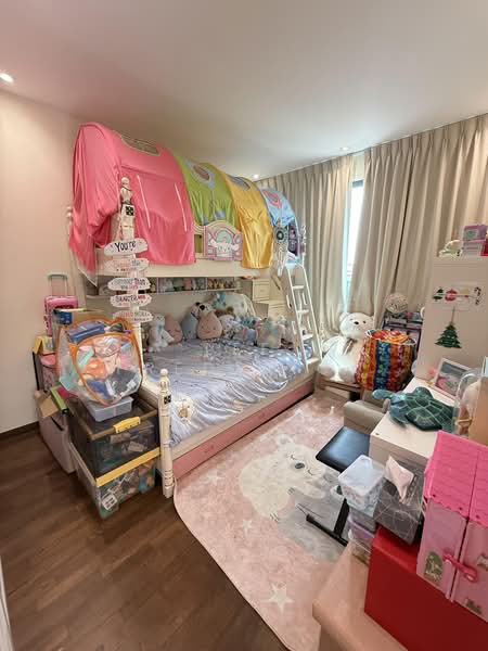 The Gale, 66 Flora Road, 4 Bedrooms, 1,980 sqft, Condominium For Sale, by Lee Frederick, 500191961 - Bedroom - PropertyGuru.com.sg