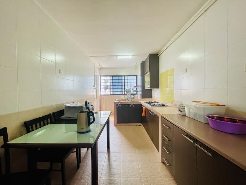 131 Bishan Street 12, 131 Bishan Street 12, 3 Bedrooms, 904 sqft, HDB Flat For Sale, by Kevin Aw 胡锦胜, 500191963 - Kitchen - PropertyGuru.com.sg