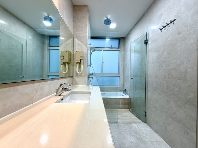 The Botanic on Lloyd, 35 Lloyd Road, 4 Bedrooms, 2,078 sqft, Condominium For Rent, by Gina Tng, 500191989 - Bathroom - PropertyGuru.com.sg