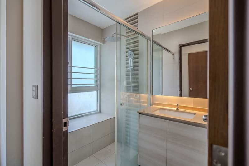 588D Ang Mo Kio Street 52, 588D Ang Mo Kio Street 52, 3 Bedrooms, 980 sqft, HDB Flat For Sale, by Eve Wong, 500191996 - Bathroom - PropertyGuru.com.sg