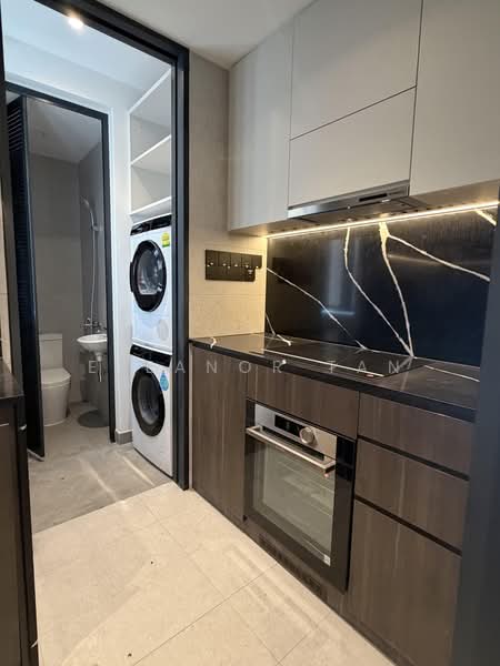 Jervois Mansion, 14 Jervois Close, 4 Bedrooms, 1,539 sqft, Condominium For Rent, by Eleanor Tan, 500192014 - Kitchen - PropertyGuru.com.sg