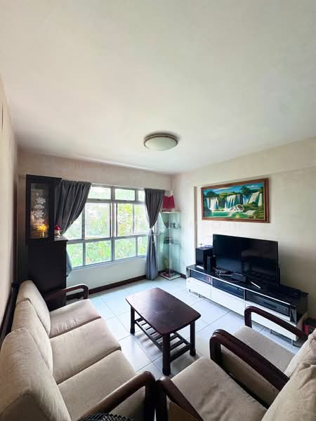 211C Punggol Walk, 211C Punggol Walk, 3 Bedrooms, 990 sqft, HDB Flat For Sale, by Jessie Moh 毛丁可, 500192017 - Living Room - PropertyGuru.com.sg