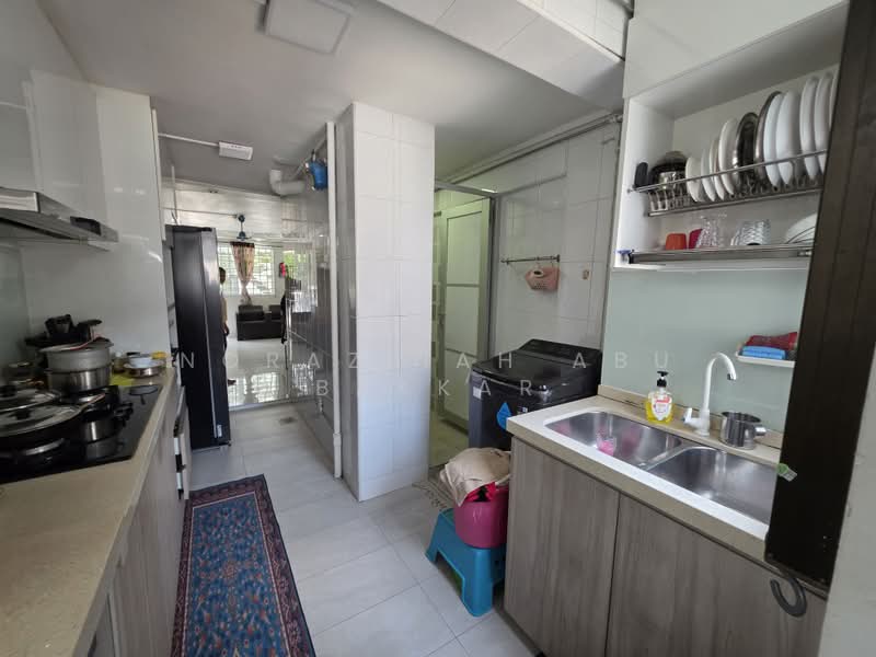 73 Lorong 4 Toa Payoh, 73 Lorong 4 Toa Payoh, 2 Bedrooms, 775 sqft, HDB Flat For Sale, by Norazliah Abu Bakkar, 500192023 - Kitchen - PropertyGuru.com.sg