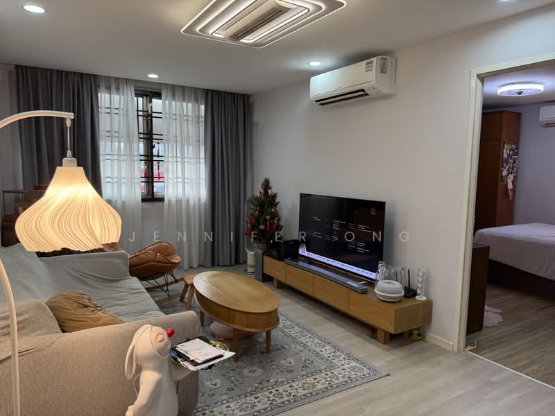 1 Toh Yi Drive, 1 Toh Yi Drive, 3 Bedrooms, 1,119 sqft, HDB Flat For Rent, by Jennifer Ong, 500192027 - Living Room - PropertyGuru.com.sg