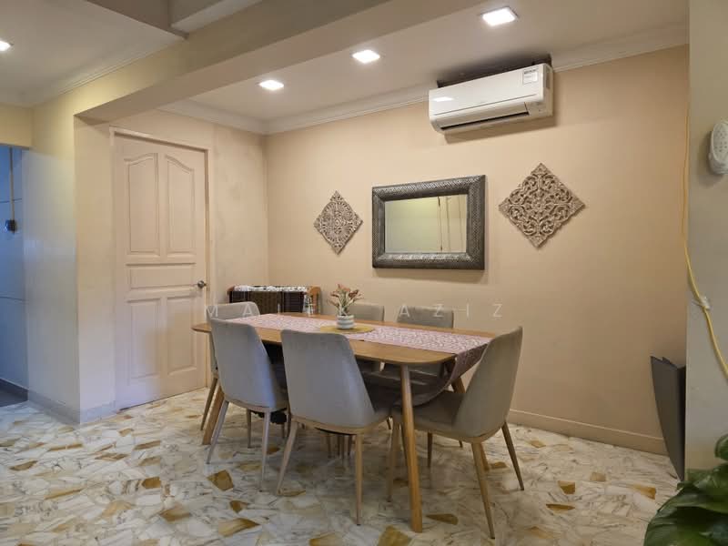 129 Bedok North Street 2, 129 Bedok North Street 2, 2 Bedrooms, 883 sqft, HDB Flat For Sale, by Malek Aziz, 500192028 - PropertyGuru.com.sg