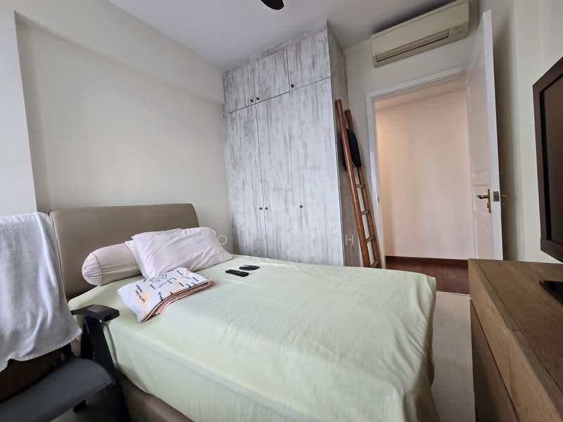 Tanamera Crest, 8 Pari Dedap Walk, 3 Bedrooms, 1,195 sqft, Condominium For Sale, by Ron Loh, 500192040 - Bedroom - PropertyGuru.com.sg
