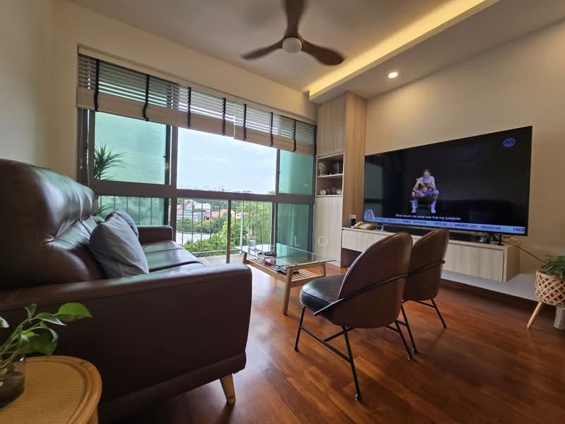 Tanamera Crest, 8 Pari Dedap Walk, 3 Bedrooms, 1,195 sqft, Condominium For Sale, by Ron Loh, 500192040 - Living Room - PropertyGuru.com.sg