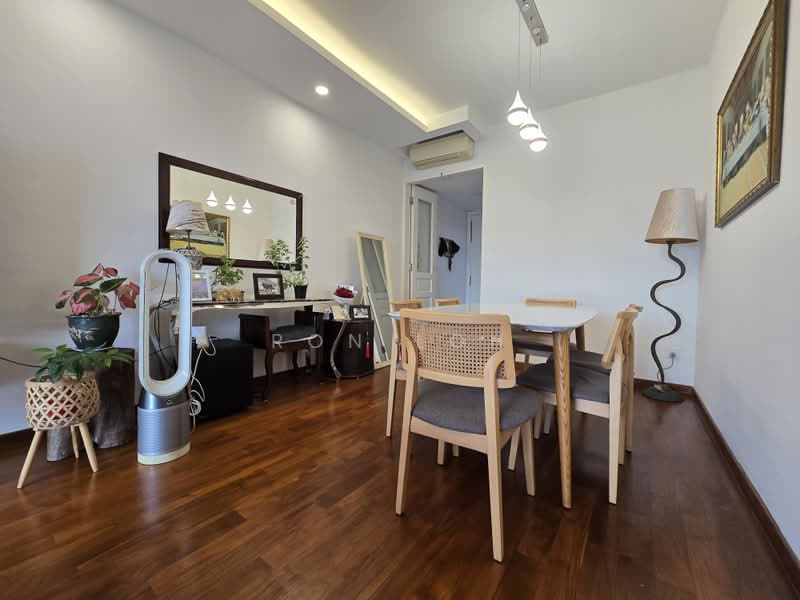 Tanamera Crest, 8 Pari Dedap Walk, 3 Bedrooms, 1,195 sqft, Condominium For Sale, by Ron Loh, 500192040 - Dining Room - PropertyGuru.com.sg