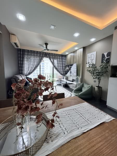 Bellewoods, 100 Woodlands Avenue 5, 3 Bedrooms, 1,066 sqft, Executive Condominium For Sale, by SQ Raudha, 500192041 - Living Room - PropertyGuru.com.sg