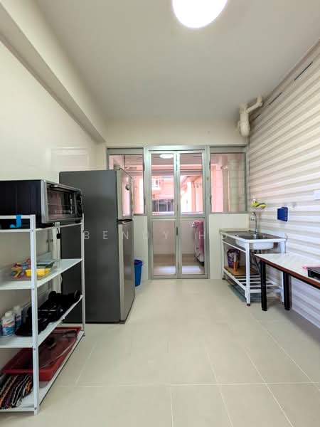 984B Buangkok Link, 984B Buangkok Link, 3 Bedrooms, 1,001 sqft, HDB Flat For Rent, by Bendy Ho, 500192067 - Kitchen - PropertyGuru.com.sg