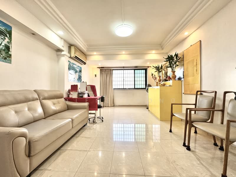 577 Hougang Avenue 4, 577 Hougang Avenue 4, 4 Bedrooms, 1,507 sqft, HDB Flat For Sale, by Jolene Zhong, 500192069 - Living Room - PropertyGuru.com.sg