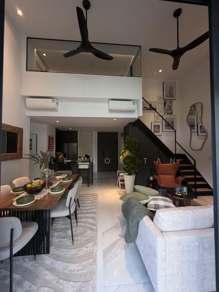 Jervois Mansion, 14 Jervois Close, 4 Bedrooms, 1,303 sqft, Condominium For Rent, by Eleanor Tan, 500192074 - Living Room - PropertyGuru.com.sg