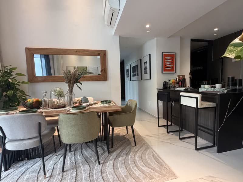 Jervois Mansion, 14 Jervois Close, 4 Bedrooms, 1,303 sqft, Condominium For Rent, by Eleanor Tan, 500192074 - Dining Room - PropertyGuru.com.sg
