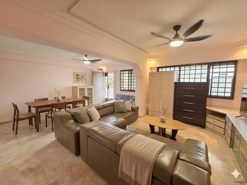 542 Hougang Avenue 8, 542 Hougang Avenue 8, 3 Bedrooms, 1,173 sqft, HDB Flat For Sale, by Eve Wong, 500192086 - Living Room - PropertyGuru.com.sg