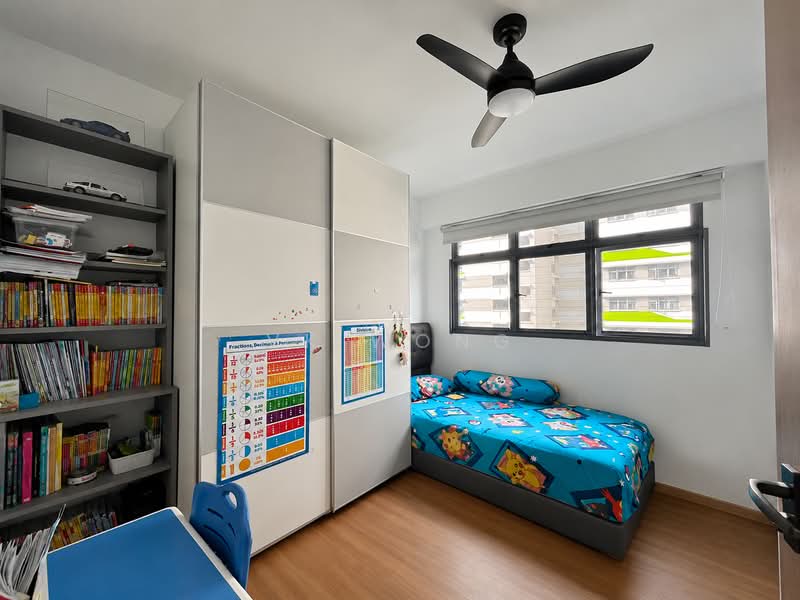 619A Tampines Street 61, 619A Tampines Street 61, 3 Bedrooms, 1,001 sqft, HDB Flat For Sale, by VK Wong, 500192088 - Bedroom - PropertyGuru.com.sg