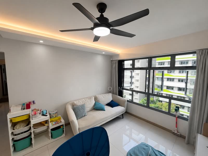 619A Tampines Street 61, 619A Tampines Street 61, 3 Bedrooms, 1,001 sqft, HDB Flat For Sale, by VK Wong, 500192088 - Living Room - PropertyGuru.com.sg