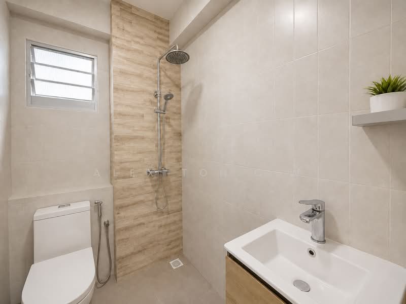 470B Upper Serangoon Crescent, 470B Upper Serangoon Crescent, 2 Bedrooms, 721 sqft, HDB Flat For Rent, by Alex Toh C W, 500192102 - Bathroom - PropertyGuru.com.sg