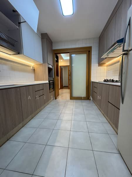 Edelweiss Park Condo, 90 Flora Road, 3 Bedrooms, 1,335 sqft, Condominium For Rent, by Arissa Tan, 500192104 - Kitchen - PropertyGuru.com.sg
