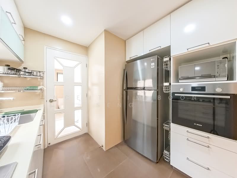Heritage View, 8 Dover Rise, Room Rental, 100 sqft, Condominium For Rent, by Vincent Lim Boon Seng, 500192106 - Kitchen - PropertyGuru.com.sg