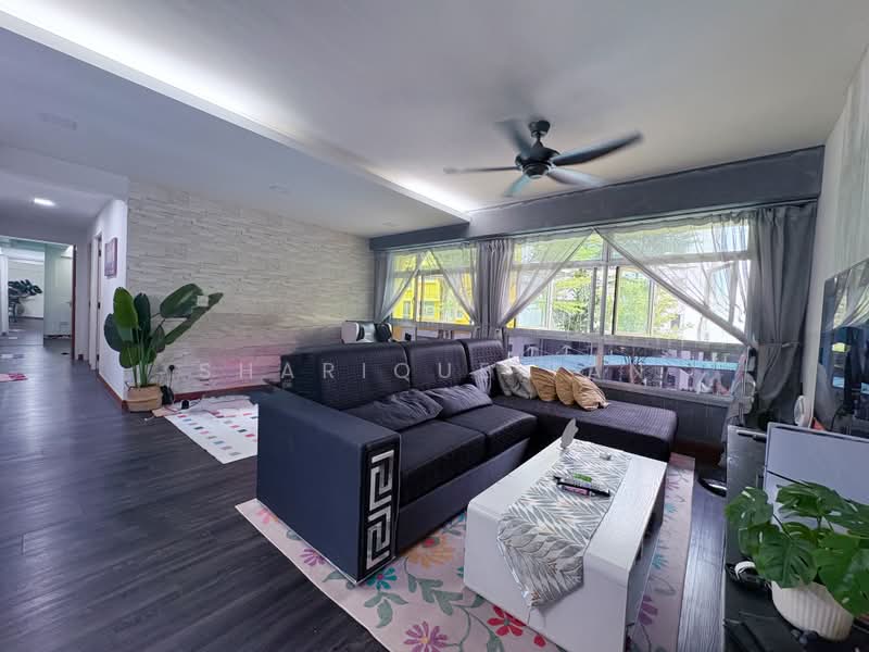 426C Yishun Avenue 11, 426C Yishun Avenue 11, 3 Bedrooms, 1,206 sqft, HDB Flat For Sale, by Sharique Tan, 500192108 - Living Room - PropertyGuru.com.sg