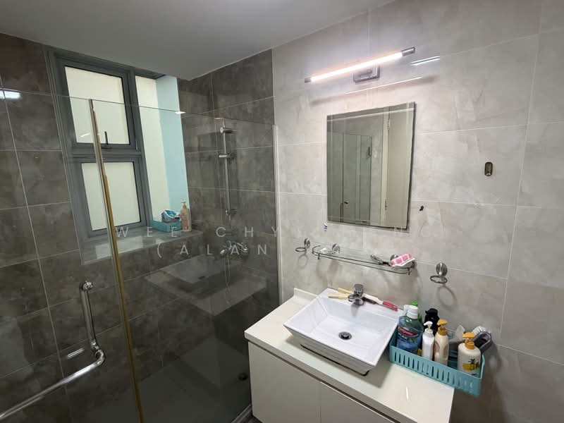 Park Green, 2 Rivervale Link, 3 Bedrooms, 1,346 sqft, Condominium For Sale, by Wee Chye Heng (Alan Wee), 500192112 - Bathroom - PropertyGuru.com.sg