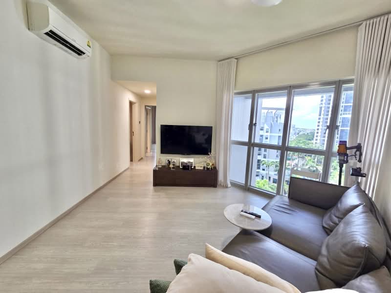 The Bayshore, 26 Bayshore Road, 2 Bedrooms, 926 sqft, Condominium For Sale, by Kenneth Yeo, 500192116 - Living Room - PropertyGuru.com.sg