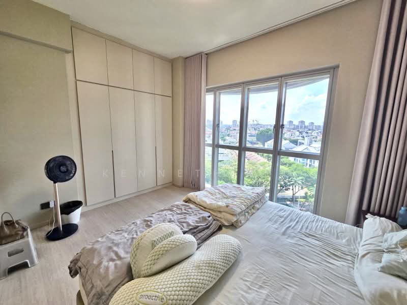 The Bayshore, 26 Bayshore Road, 2 Bedrooms, 926 sqft, Condominium For Sale, by Kenneth Yeo, 500192116 - Bedroom - PropertyGuru.com.sg