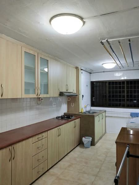 153 Yishun Street 11, 153 Yishun Street 11, Room Rental, 150 sqft, HDB Flat For Rent, by Candice Chua, 500192119 - Kitchen - PropertyGuru.com.sg