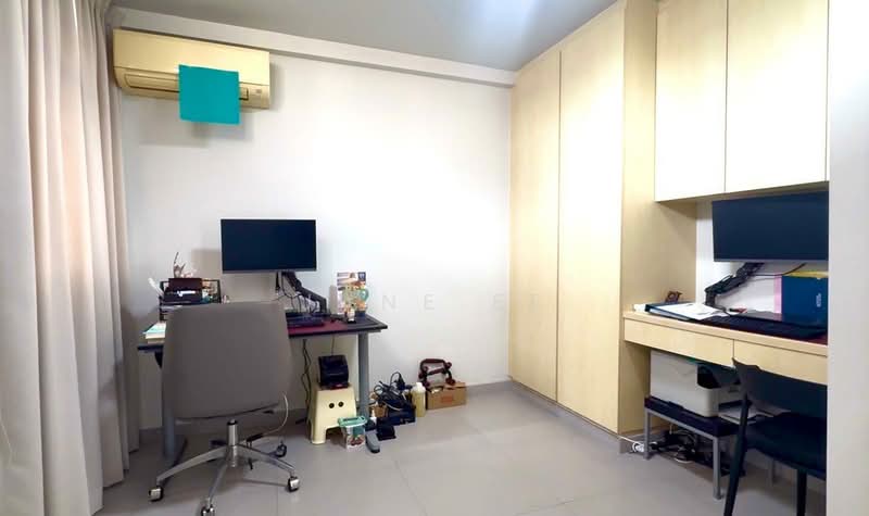 Fengli Gardens, Lorong Ong Lye, 5 Bedrooms, 3,200 sqft, Corner Terrace For Sale, by Jane Ee, 500192121 - Study - PropertyGuru.com.sg