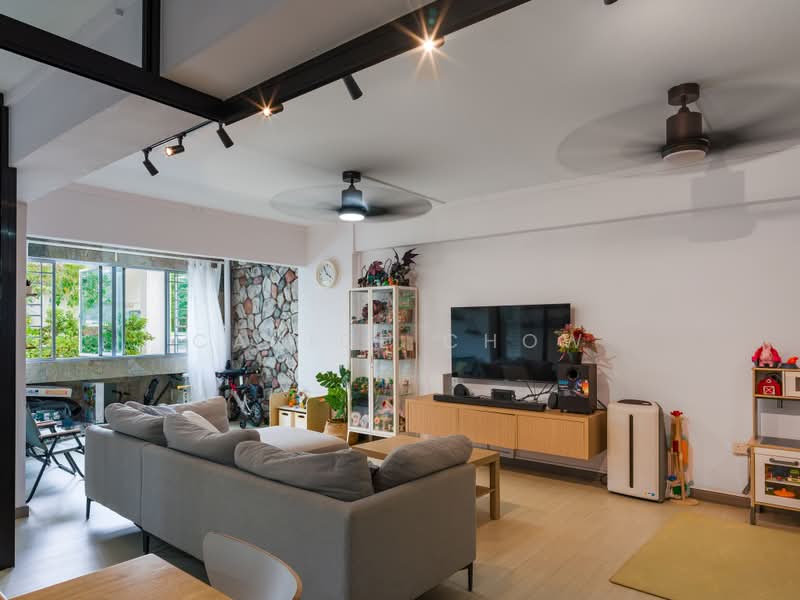 614 Choa Chu Kang Street 62, 614 Choa Chu Kang Street 62, 3 Bedrooms, 1,367 sqft, HDB Flat For Sale, by Canice Chow, 500192124 - Living Room - PropertyGuru.com.sg